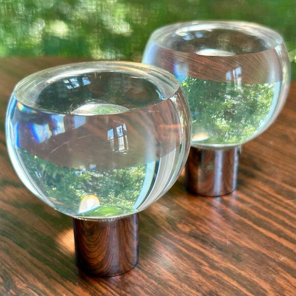 Pair of Vintage Lucite Doorknobs with Chrome Hardware – Mid Century Modern - Picture 9 of 12